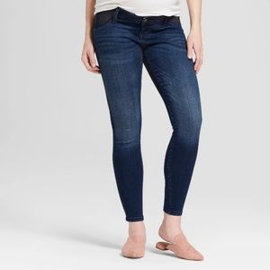 Maternity skinny jeans